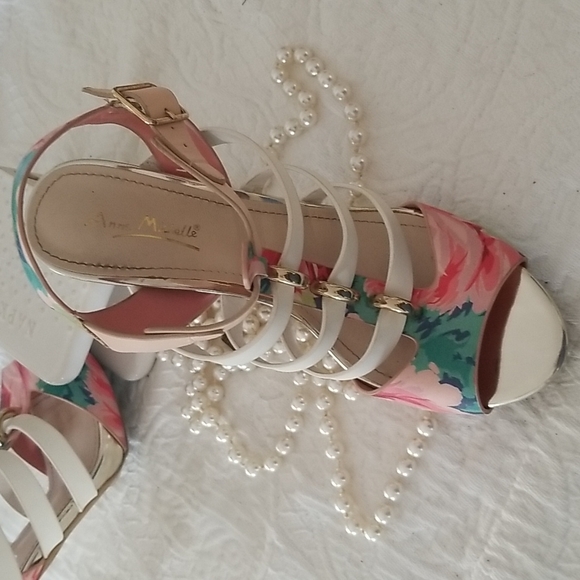 Anne Michelle heels - Picture 3 of 11